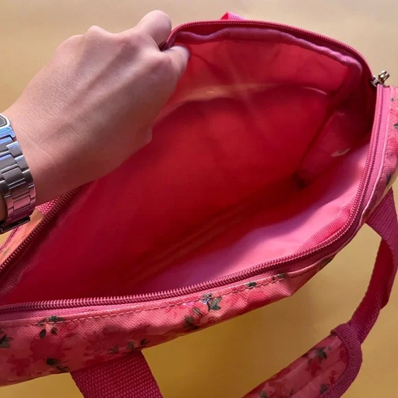 Computer case - Picture 3 of 3